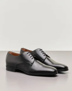 Scarpa derby nera in pelle conciata al vegetale