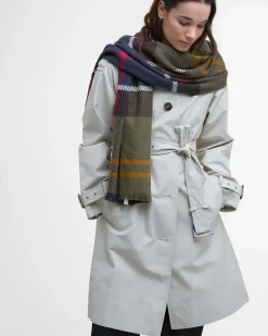 Sciarpa Barbour Blair verde a fantasia tartan blu giallo e marrone in morbito twill con frangette al fondo