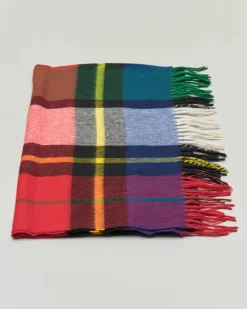 Sciarpa in lana merino a fantasia tartan multicolore con frange al fondo
