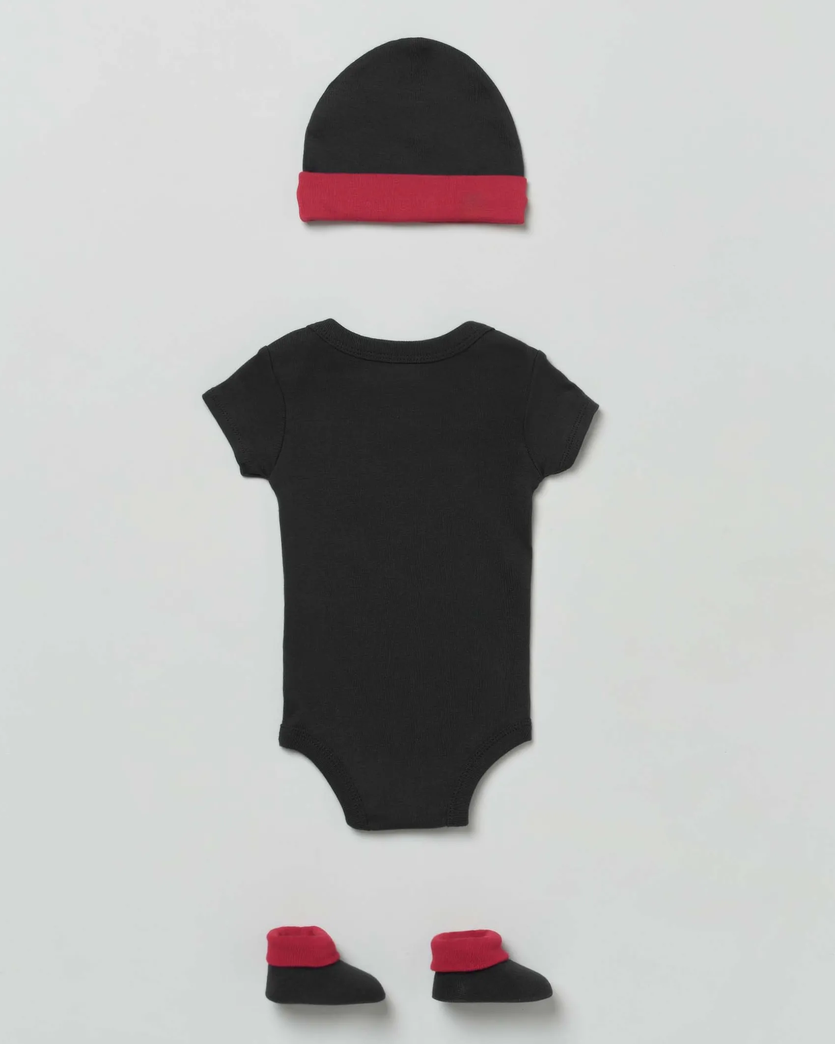 Set a tre pezzi in cotone nero e rosso