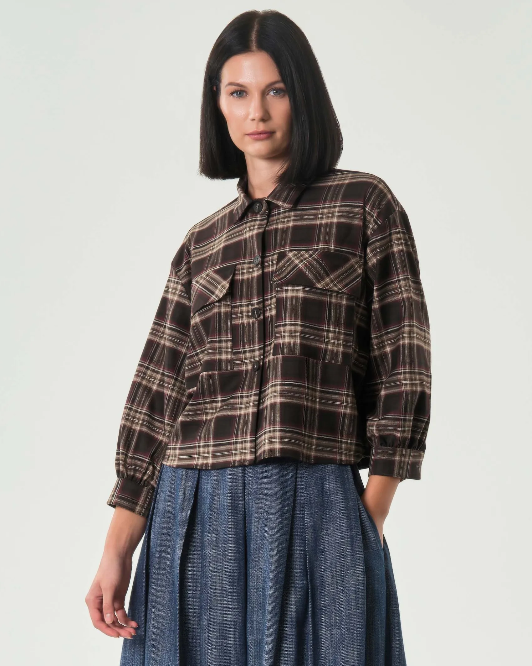 Shacket Hlo! a fantasia check marrone e beige in misto viscosa