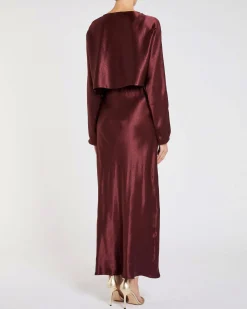 Slip dress bordeaux Marella in tessuto effetto raso con spalline sottili e casacca a maniche lunghe