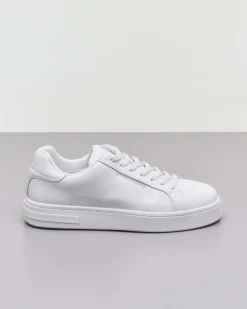 Sneakers Armani Exchange bianche in pelle con logo impresso a lato e sul tallone
