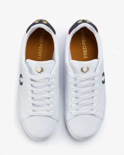 Sneakers bianche in pelle con tallone e logo blu