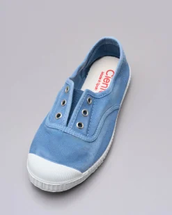 Sneakers slip-on blu denim senza lacci in canvas di cotone effetto stone washed