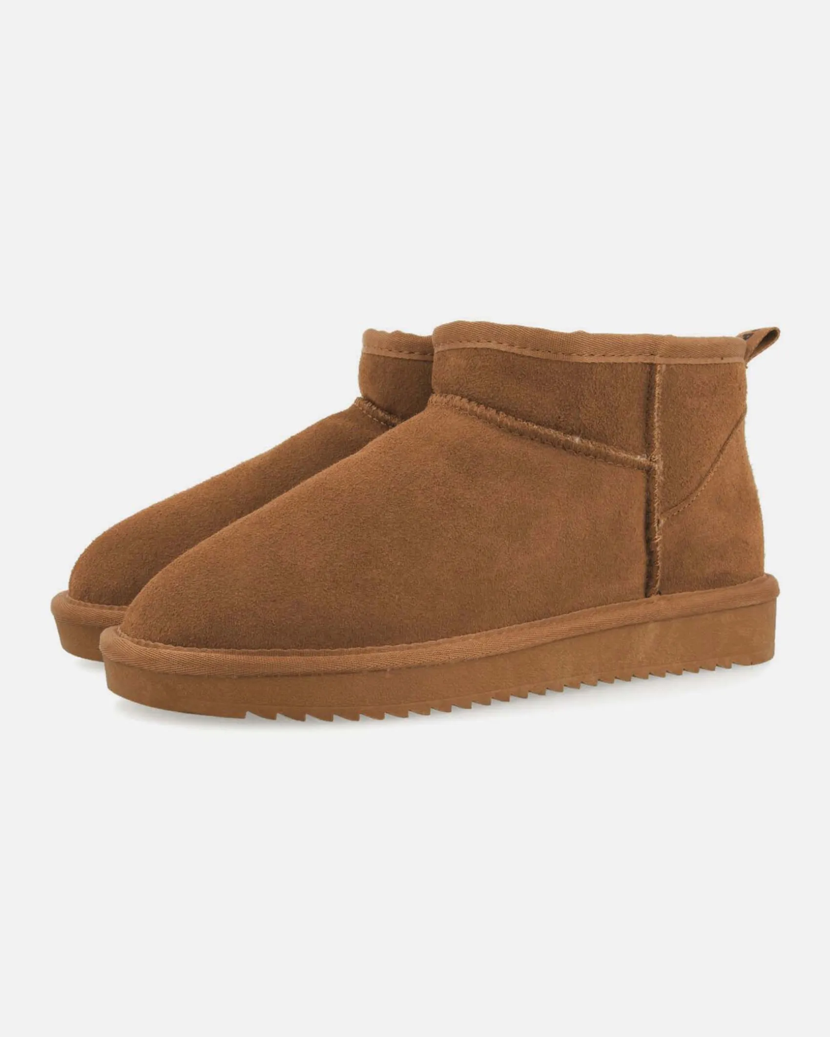 Stivaletti Gioseppo color caramello in pelle scamosciata con suola gommata