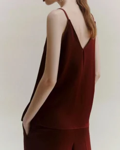 Top bordeaux Marella in raso con scollo a V e spalline sottili