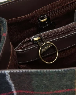 Tote bag Barbour Turnberry in tartan verde e blu di misto lana con manici marroni rifiniti in similpelle