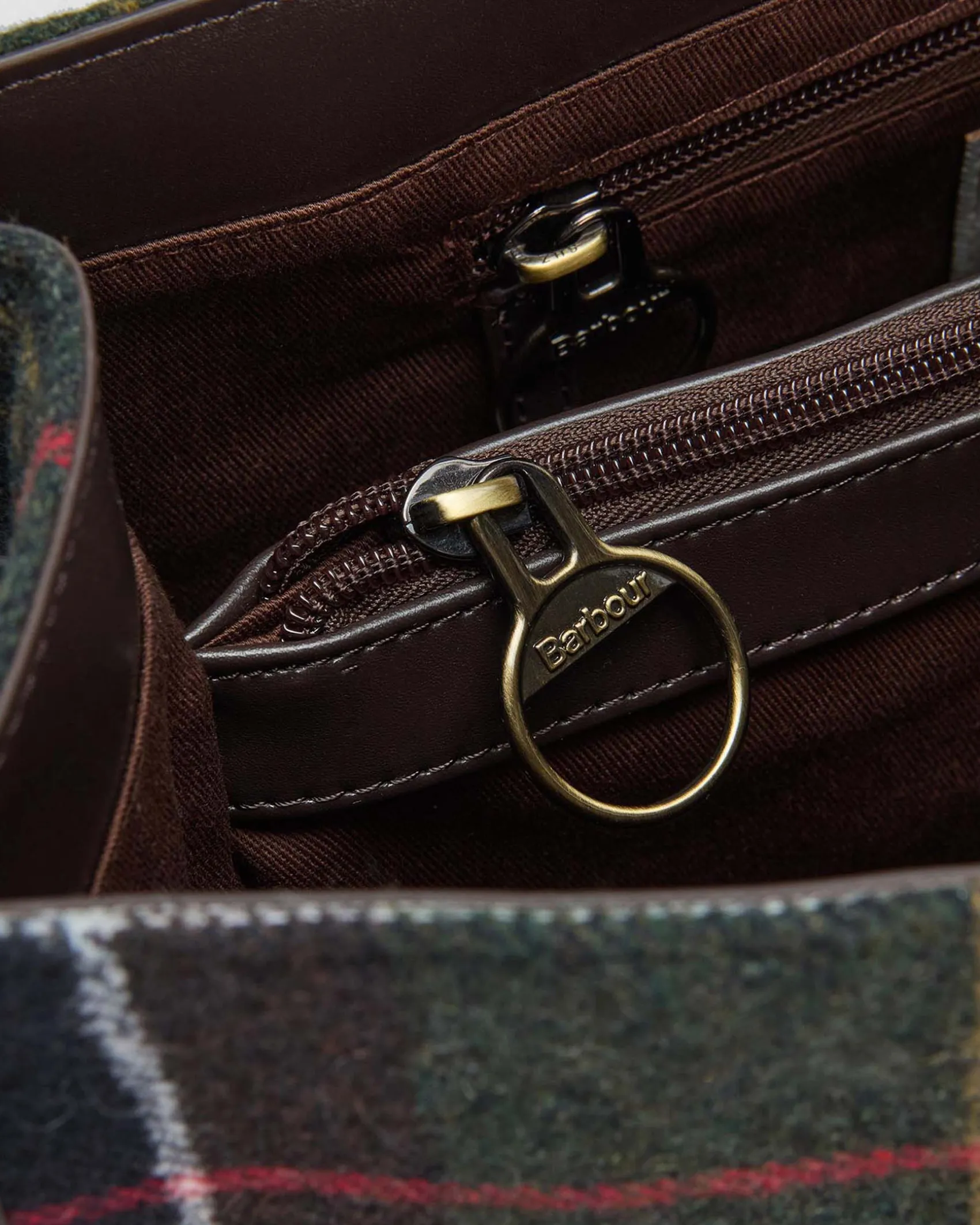 Tote bag Barbour Turnberry in tartan verde e blu di misto lana con manici marroni rifiniti in similpelle