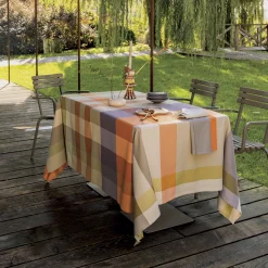 Tovaglia rotonda per 8 persone in cotone a fantasia tartan multicolor