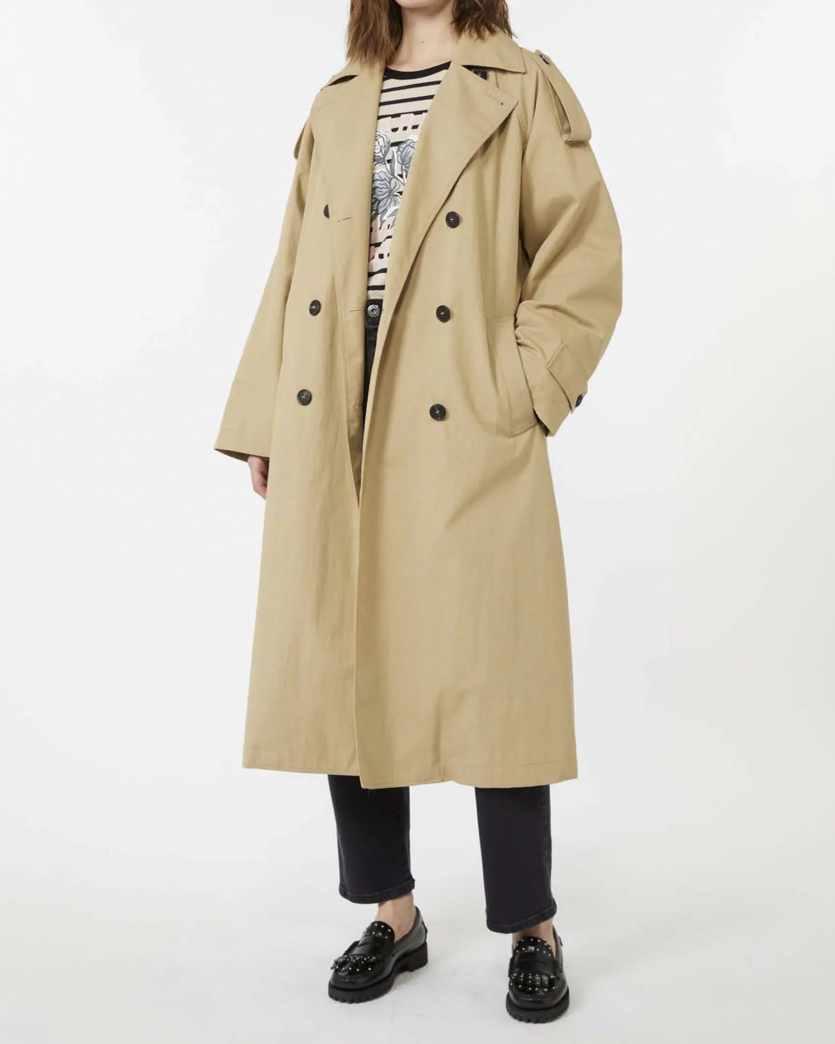 Trenche beige lungo e dal fit over Weekend Max Mara in gabardina di cotone antigoccia