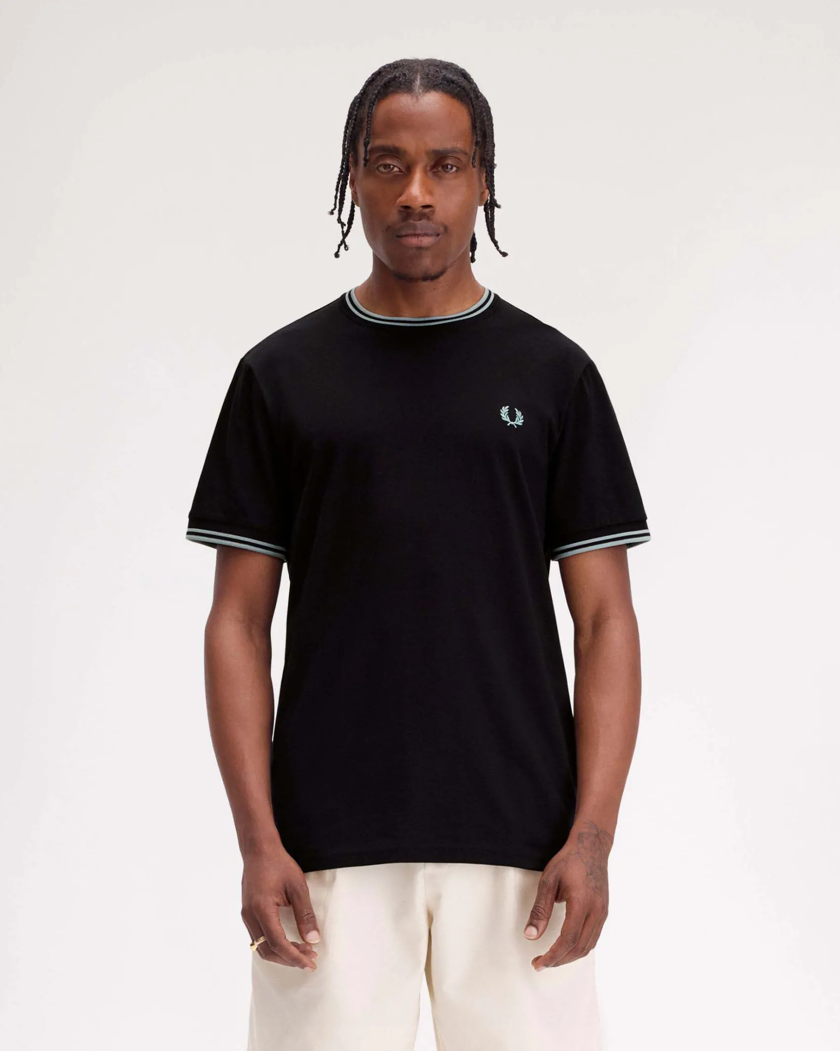 T-shirt mezza manica Fred Perry nera con bordino carta da zucchero