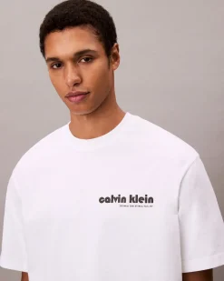 T-shirt relaxed-fit Calvin Klein Jeans bianca in cotone con logo sul petto