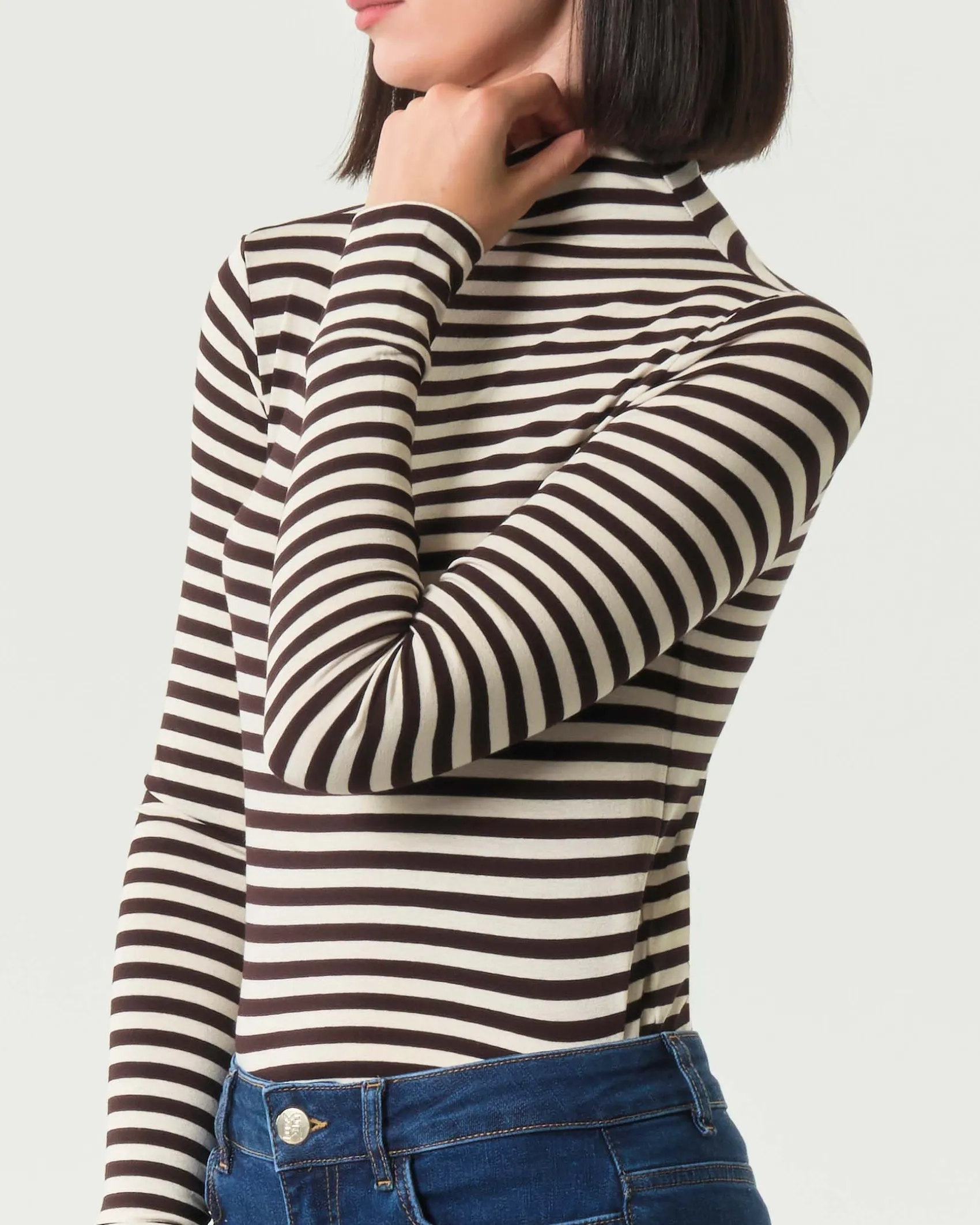 T-shirt a collo alto color panna a righe marroni Emme Marella a maniche lunghe in viscosa stretch