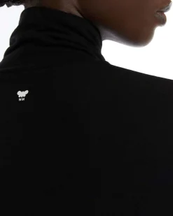 T-shirt a maniche lunghe nera in jersey di viscosa a collo alto