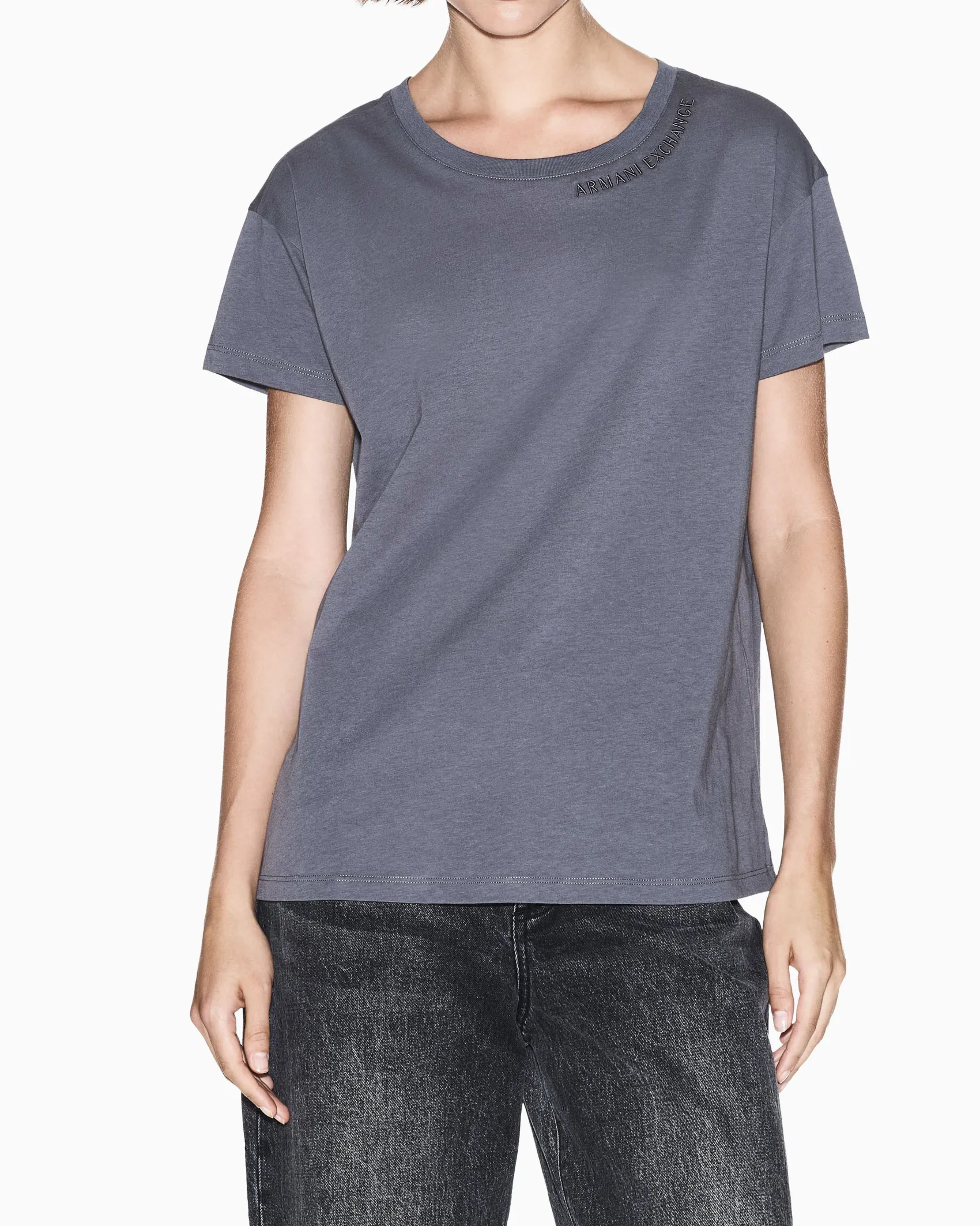 T-shirt Armani Exchange grigia in cotone con logo in rilievo sullo scollo