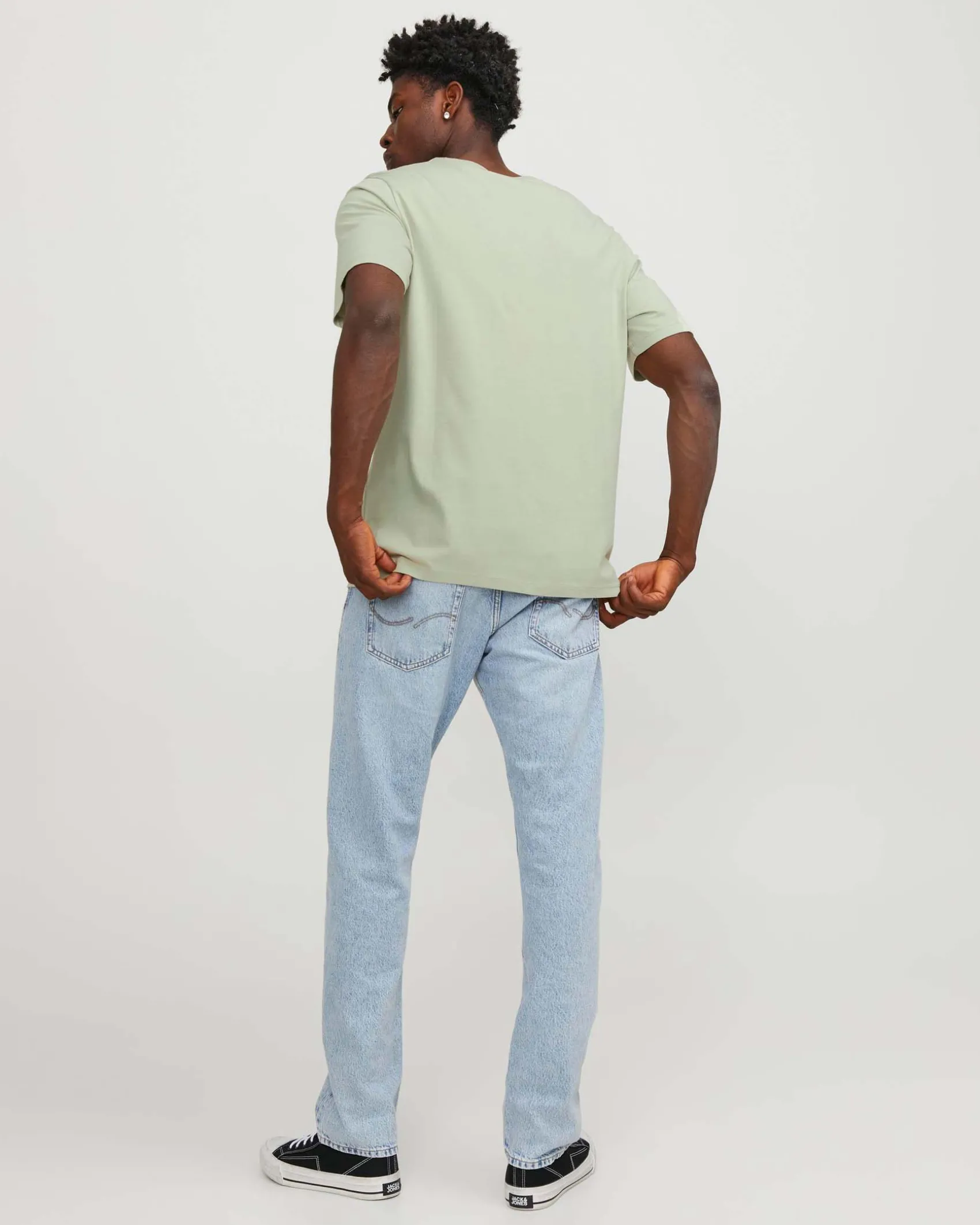 T-shirt color salvia regular-fit in puro cotone con stampa logo in stile college frontale