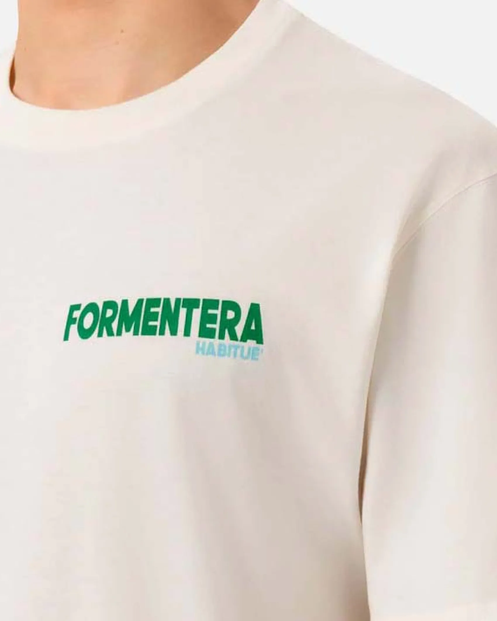 T-shirt MC2 Saint Barth panna con scritta sul petto e maxi stampa grafica Formentera habituè sul retro