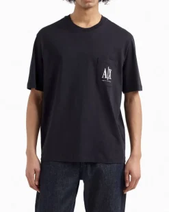 T-shirt mezza manica Armani Exchange blu con taschino e logo AX al petto