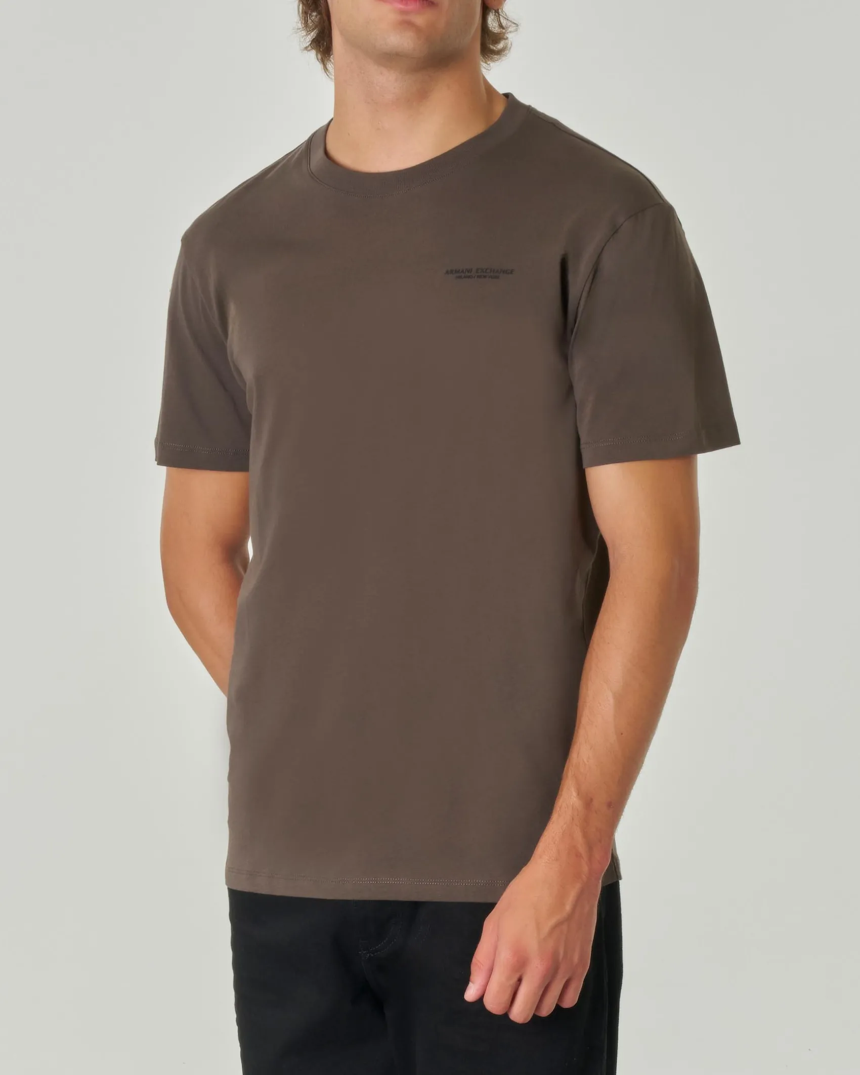 T-shirt verde militare mezza manica tinta unita con logo piccolo stampato sul petto