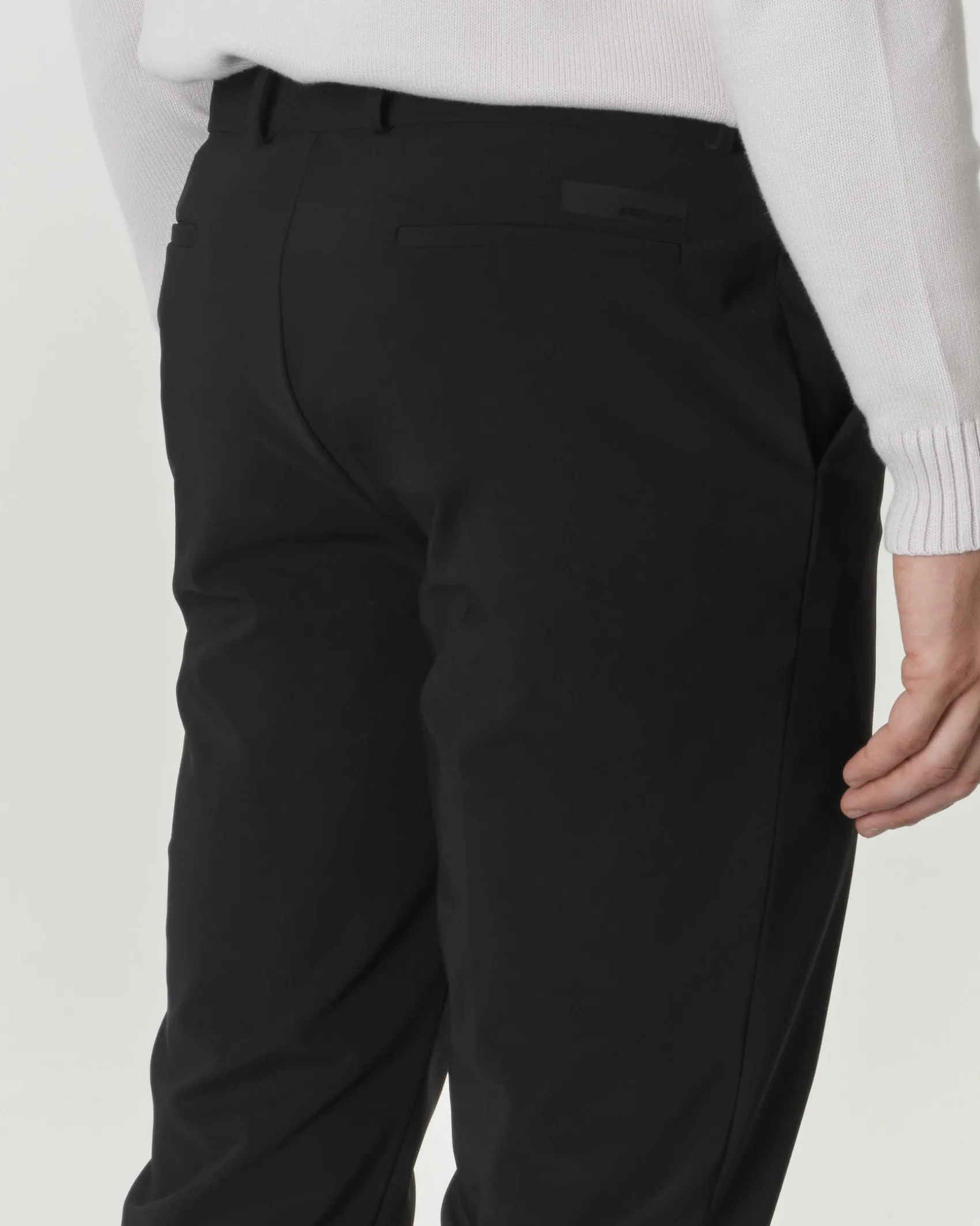 Winter Chino R.R.D. nero in tessuto tecnico stretch