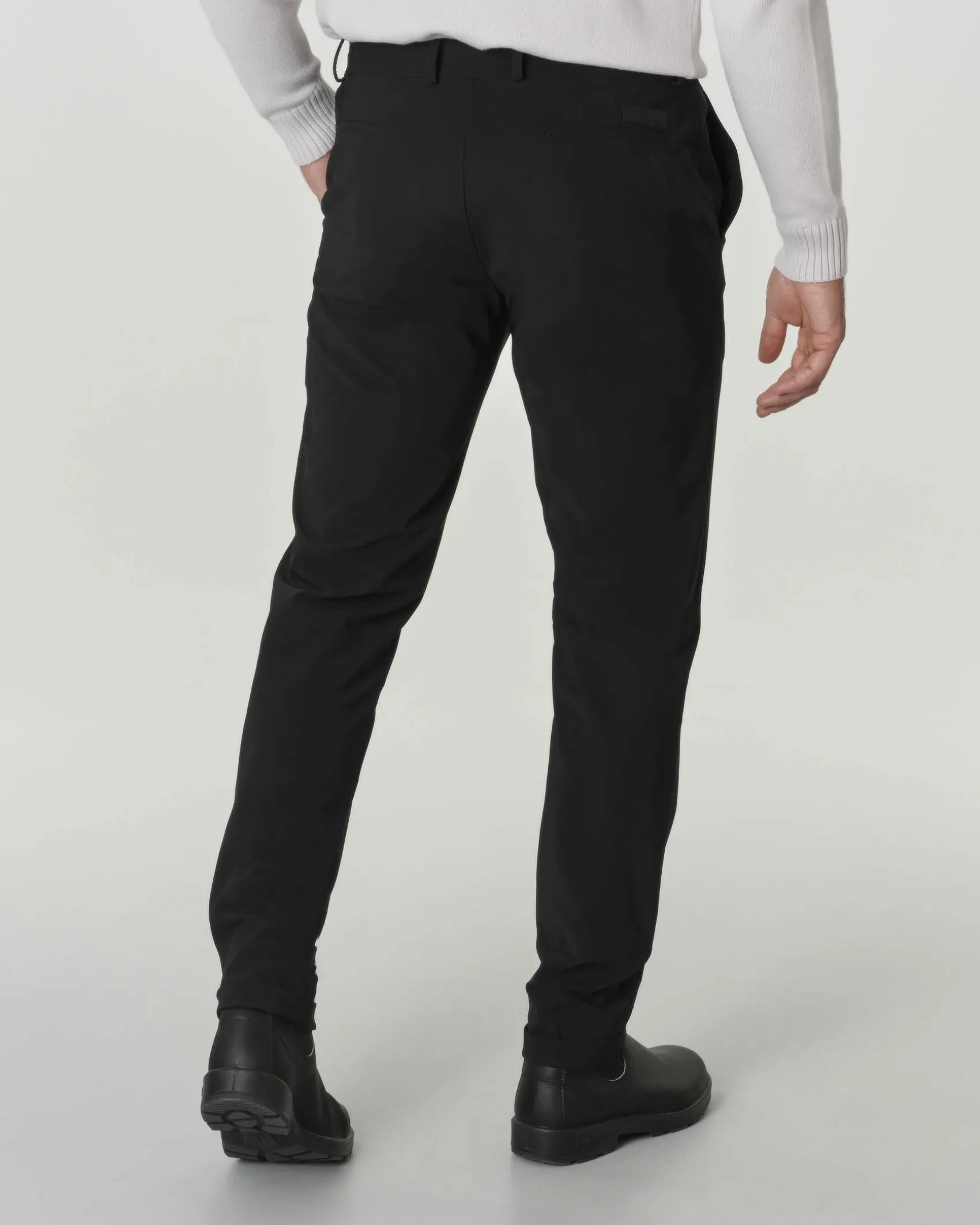 Winter Chino R.R.D. nero in tessuto tecnico stretch