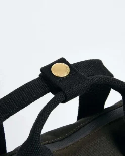 Zaino Barbour in cotone cerato verde militare con manici in tessuto