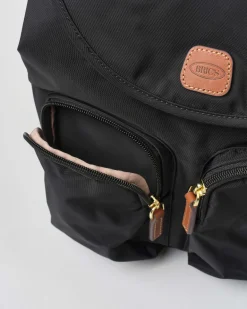 Zaino nero Bric's in nylon con doppio tascone frontale e spallacci regolabili